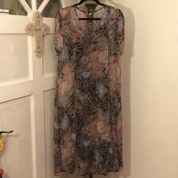 Beautiful Sheer Vintage Floral Dress - Picture 3 of 5